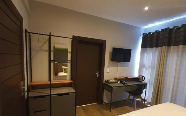G-Lodge Bed & Breakfast