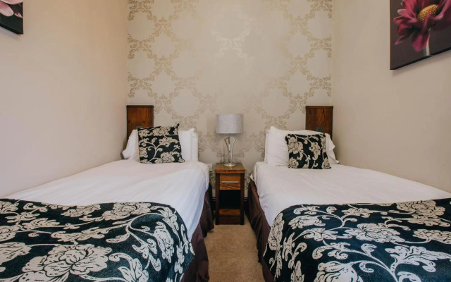 Duke Of Edinburgh Hotel