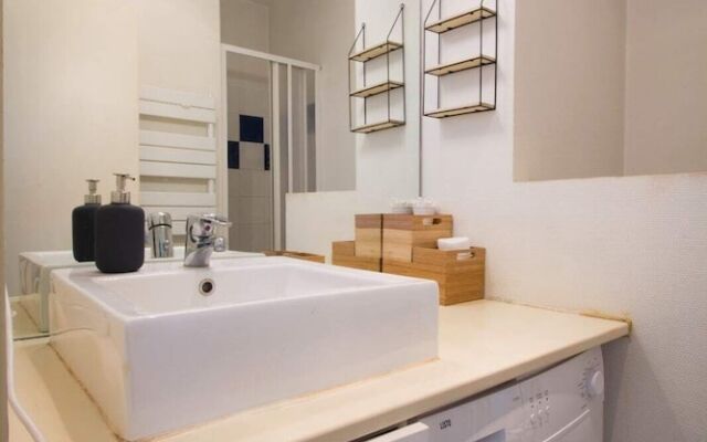 Lovely Flat Overlooking the Garonne