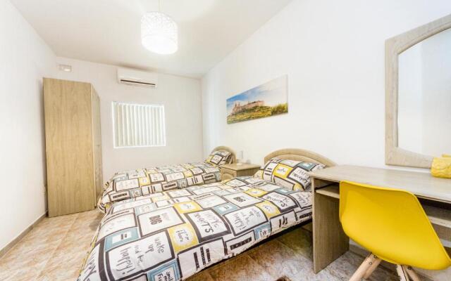 Central 3 Bedroom Entire Apartment Msida