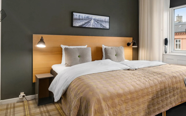 Ibsens Hotel