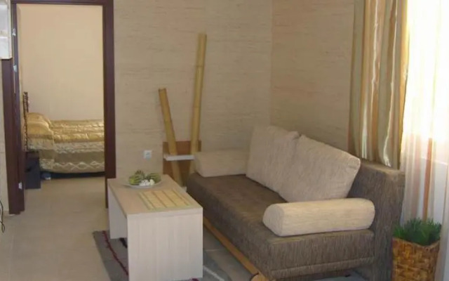 GT Emerald Paradise Apartments