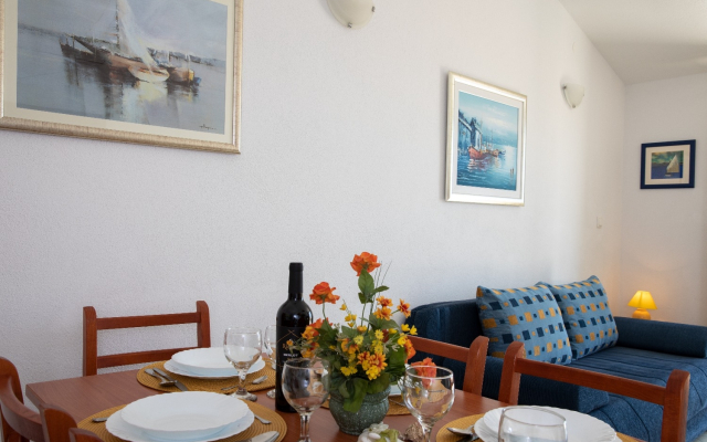 Apartment Ruzica - with sea view: A3 - zuti Igrane, Riviera Makarska
