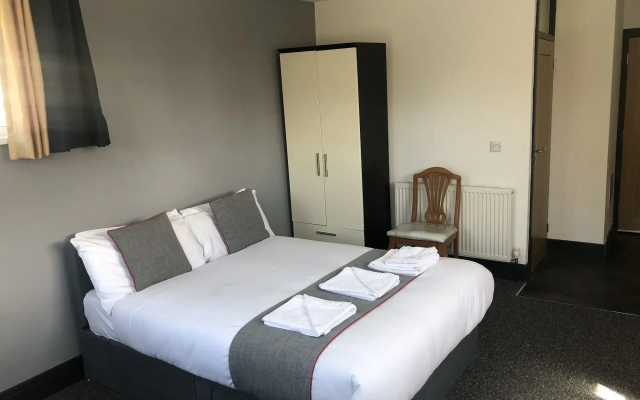 Devine Beach Hotel, Westcliff Southend-On-Sea