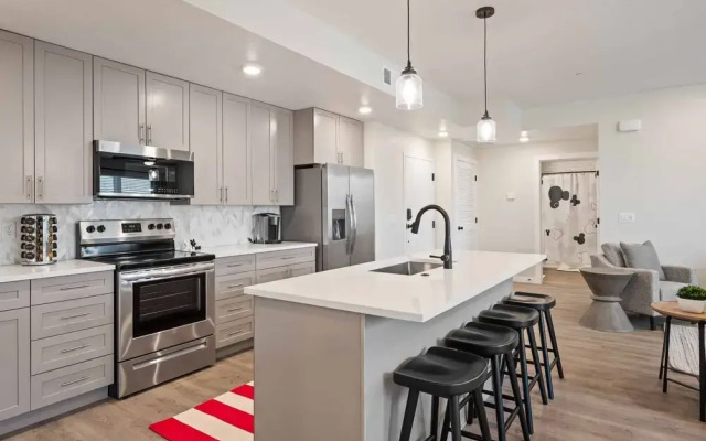 Desert Disney 2 Bedroom Condo