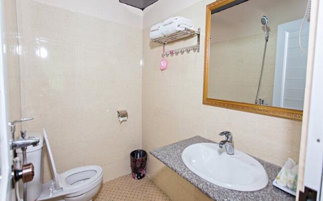 Royal Star Hotel
