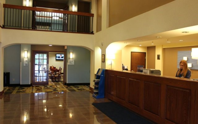 Holiday Inn Express & Suites Weatherford
