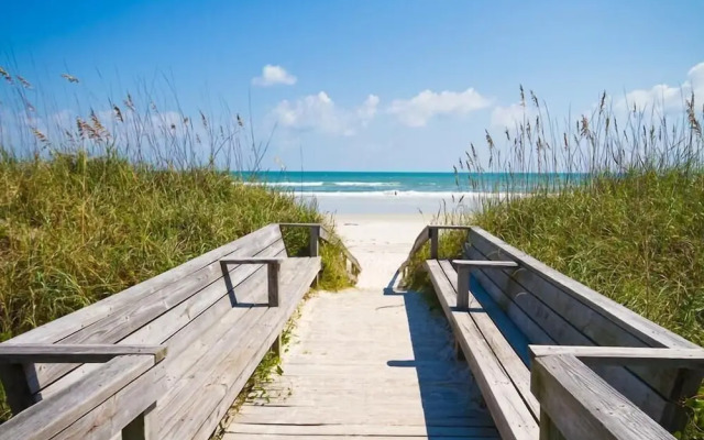 Four Winds A3E - Studio Condo