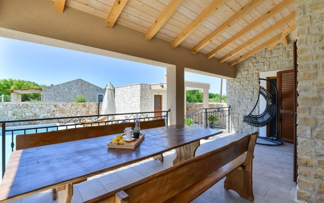 Villa Rea 3 With Heated Pool