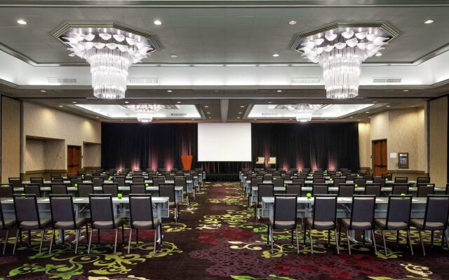 DoubleTree by Hilton Sonoma - Wine Country