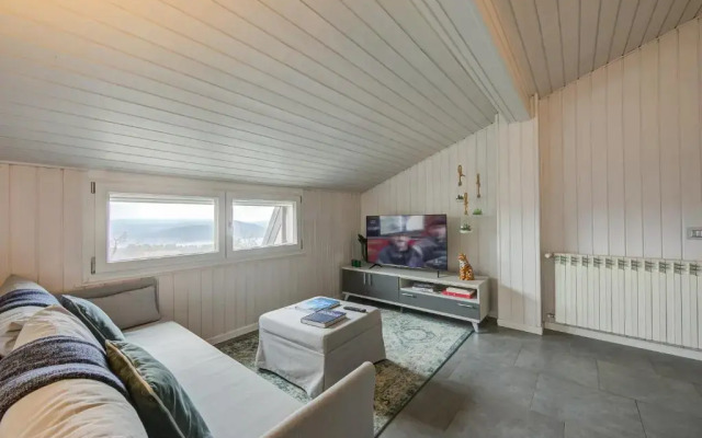 White Paradise Rooftop Stunning Lake View