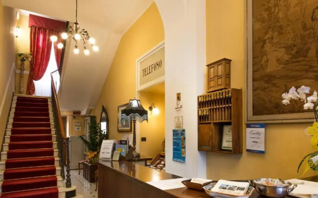 Hotel Belle Epoque