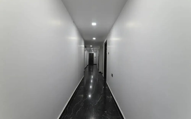 OYO 6709 Hotel L N International