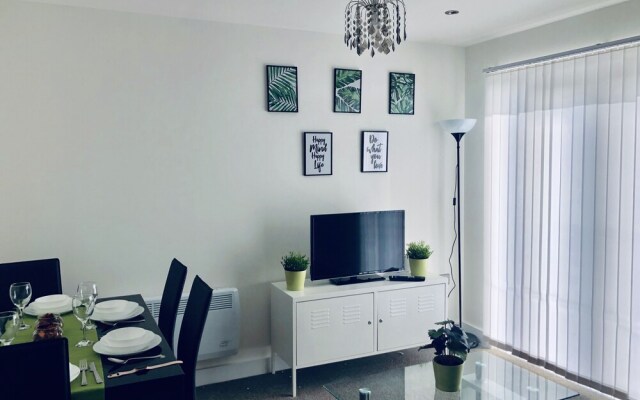Snapos Luxury Serviced Apartments – Shield House