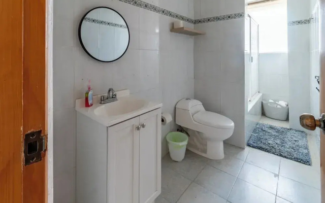 Polanco Flat - Laundry- Parking-elevator-sleeps 10
