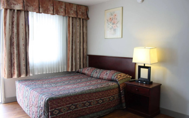 Columbia Motor Inn