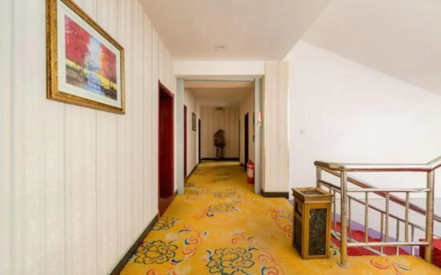 Aike 88 Hotel (Guangrao Bus Station Chengnan Wholesale Market Branch)