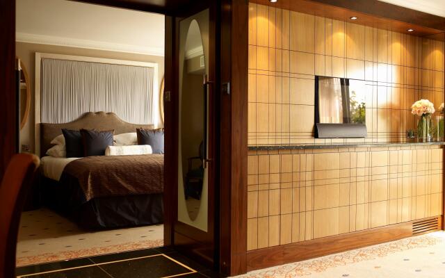 InterContinental London Park Lane by IHG