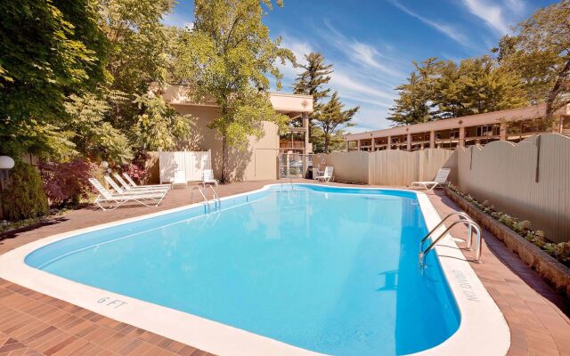 Super 8 by Wyndham Traverse City