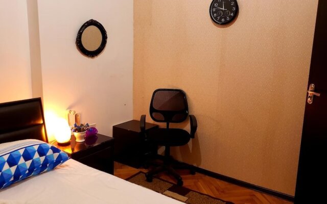 Taj Hostel