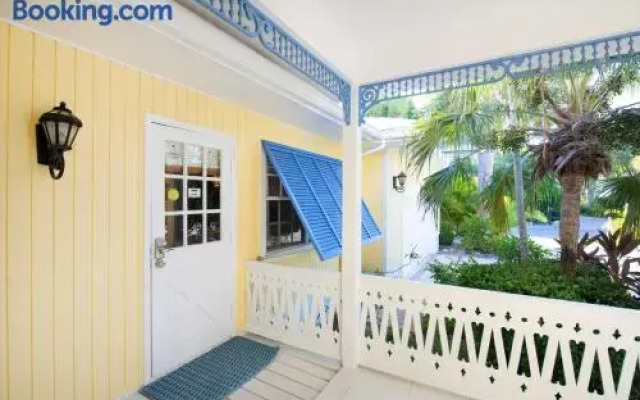 Great Escape-4BR by Grand Cayman Villas & Condos