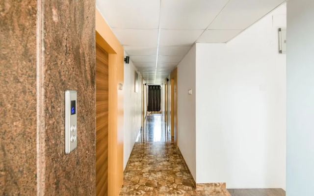 Hotel Golden Swan by FabHotels