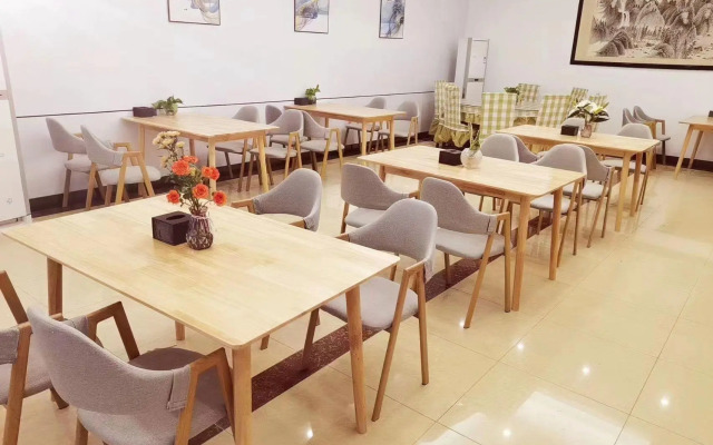 GreenTree Inn ZhenJiang Jurong New Bus Station Express Hotel