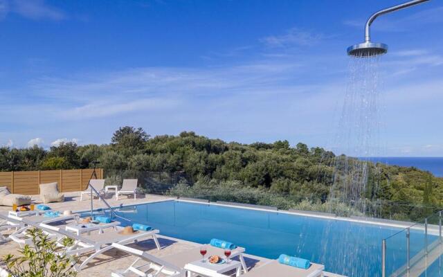 Villa Portes by MediterraneanVillas