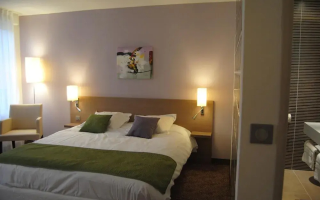 Brit Hotel Chateaudun