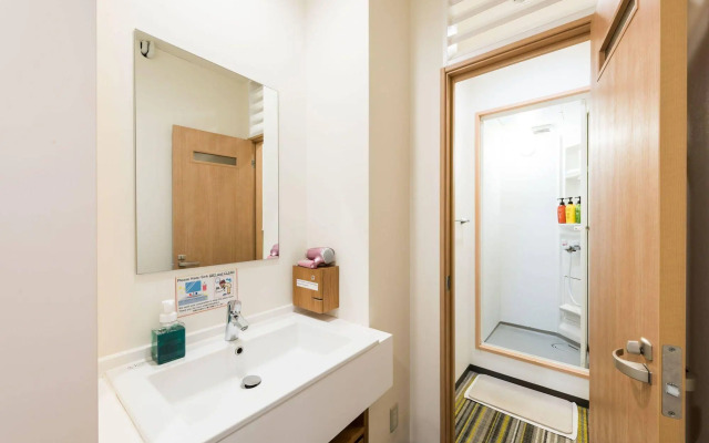 Drop Inn Osaka