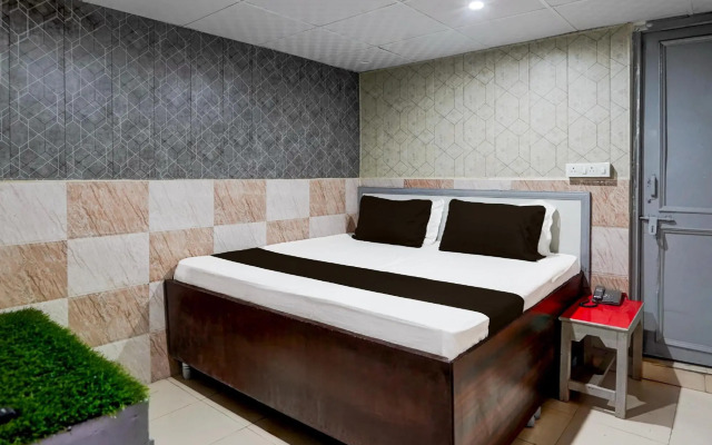 Hotel Anant By WB Inn