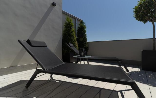 Mauro Suites