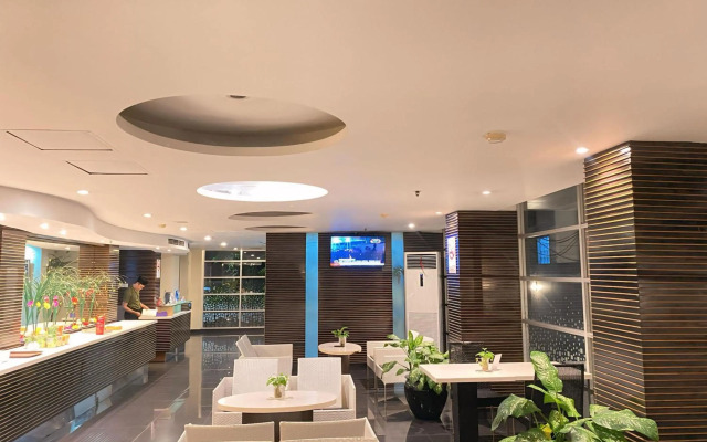 Studio One Hotel