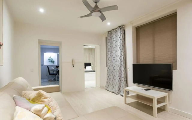 Apartamentos Day Madrid MOLINO Centro Gran Via Sol Malasaña