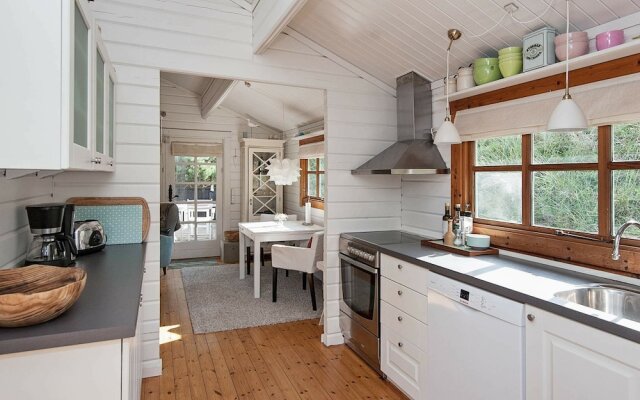 Cozy Holiday Home in Hals With Sea Nearby