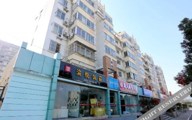 Longren Shangwu Hotel