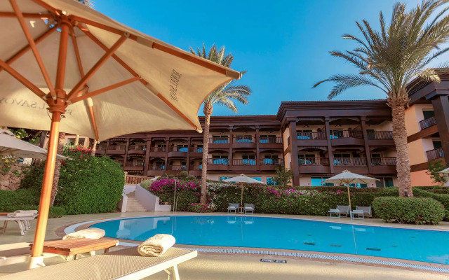 Royal Savoy Hotel & Villas
