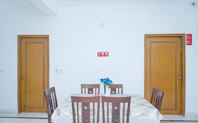 OYO 11064 Home Elegant 3BHK Villa Near Hiran Magri