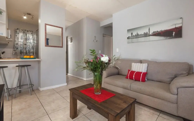 Manhattan Square 12 by CTHA