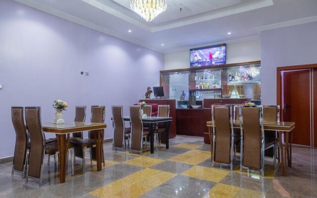 Alheri Royal Apartment