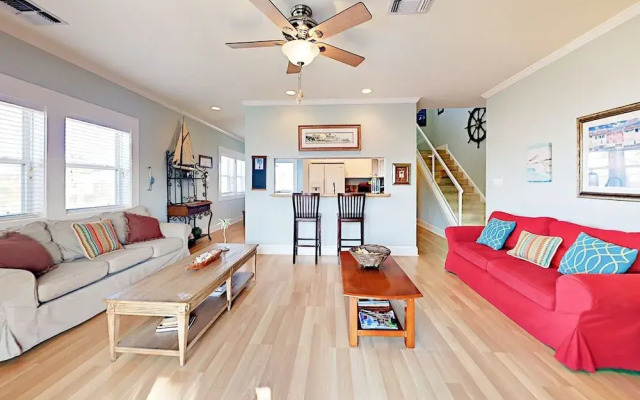 Big Beautiful and Beachside by RedAwning
