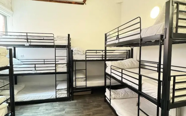 Rahman Hostel - Manchester