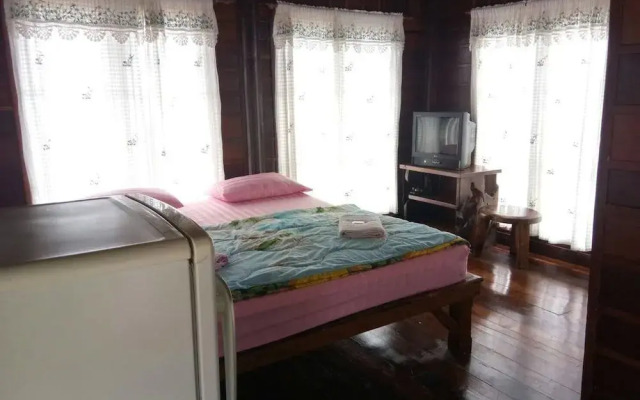 Vassanadee Resort and Camp