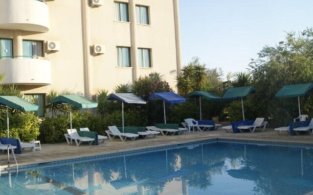 Mandalena Hotel Apts