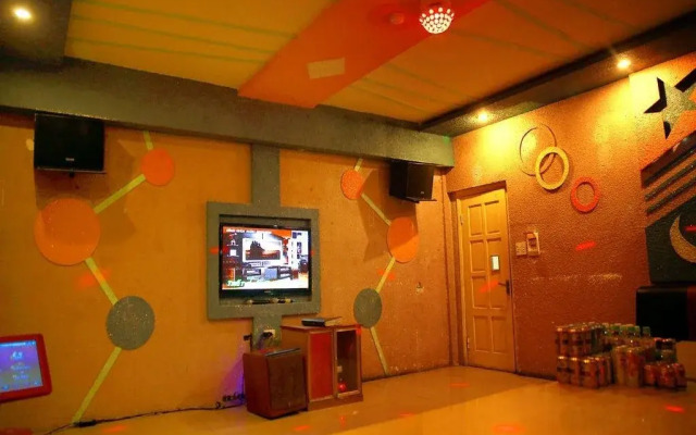 Dien Chau Trade Hotel