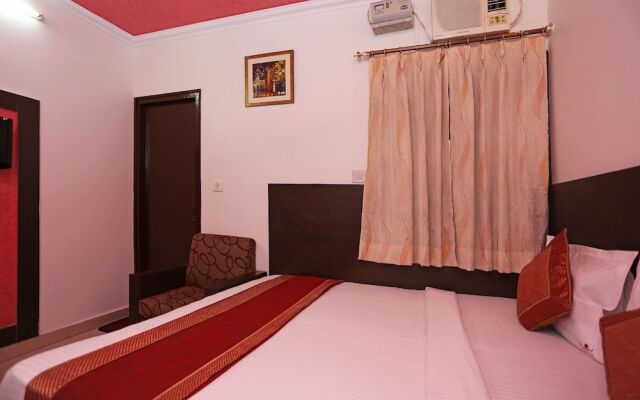 OYO 3033 Radiant Hotel
