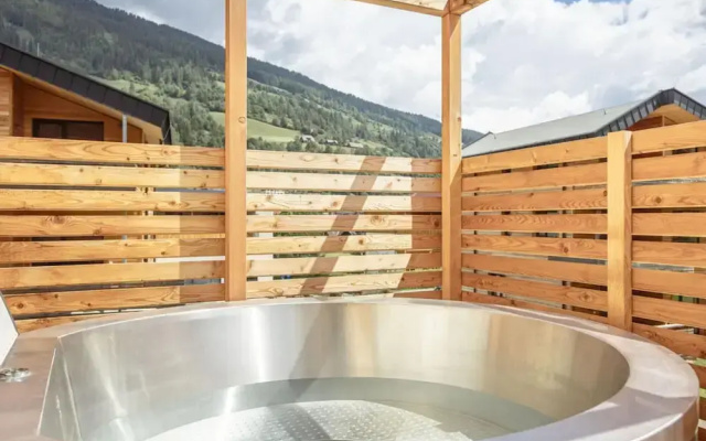 Superior Chalet Withsauna & Hottub