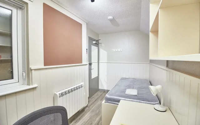 Destiny Student Meadow Court - Campus Accommodation