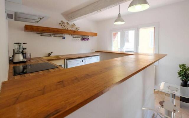 Appartement centre ville St Maxime, plage à pied