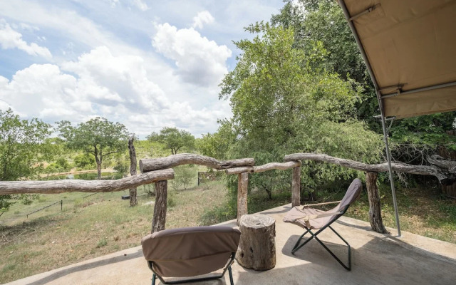 MILIMA Big 5 Safari Lodge